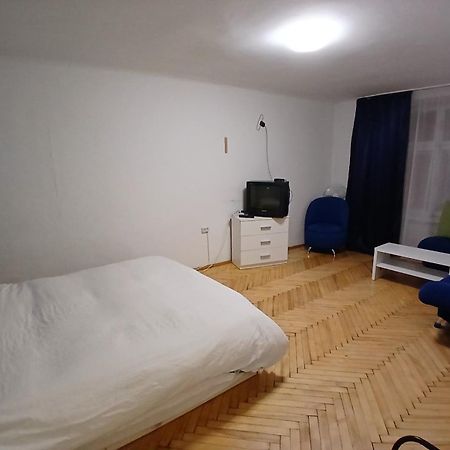 Староеврейская Lviv Ngoại thất bức ảnh